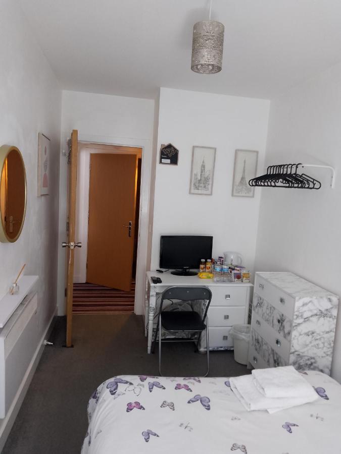 Bed And Breakfast Double Room Chester City Centre, Free Parking Zewnętrze zdjęcie